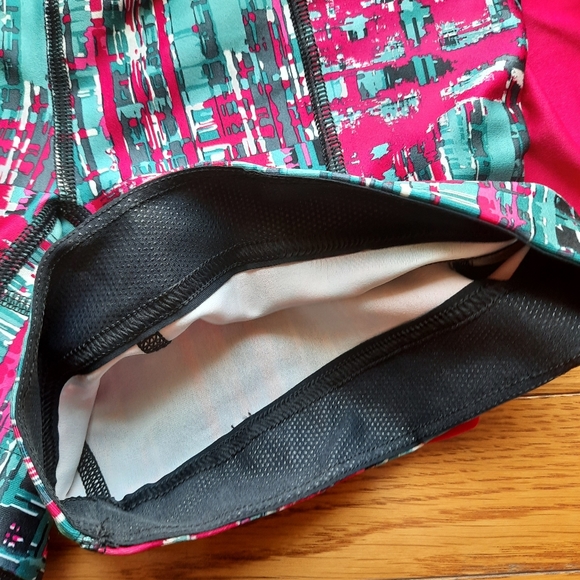 Skirtsports Lioness skirt XS w/ silicone grippers - Picture 4 of 5